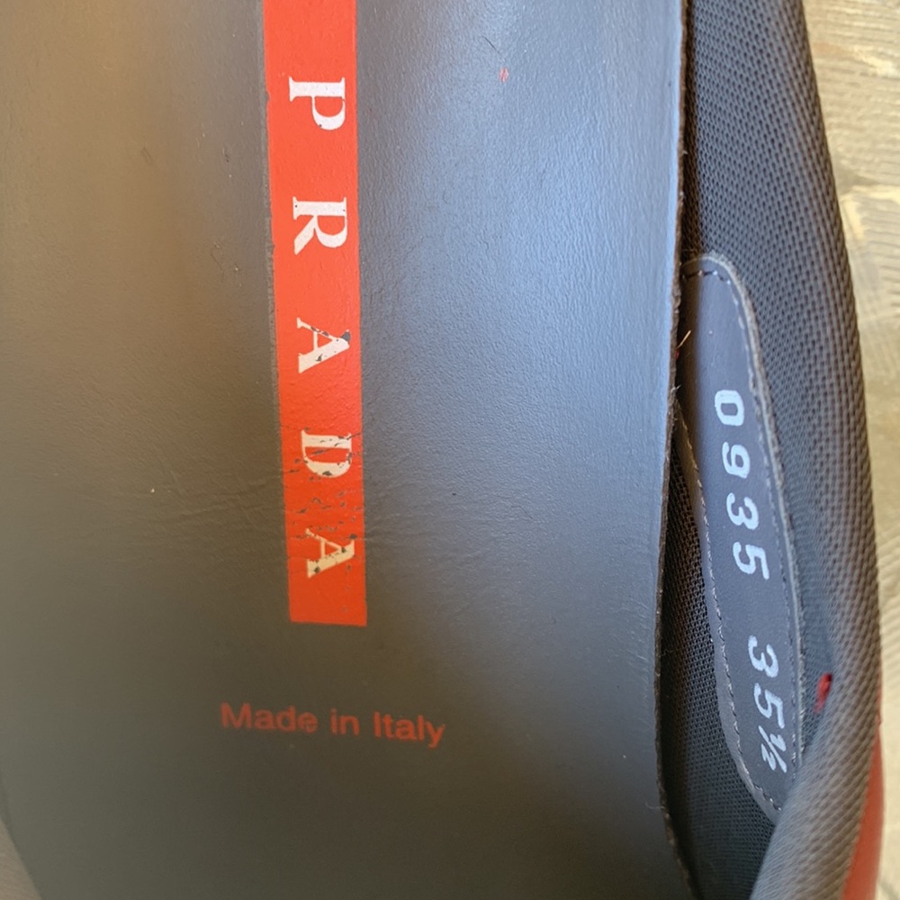 Prada leather shoes - Picture 3 of 11